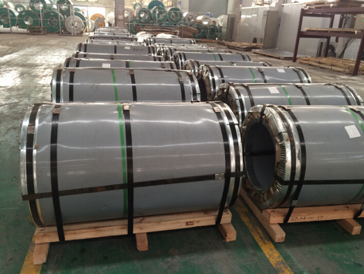 A bobina de aço inoxidável laminada a alta temperatura ASTM 4mm SS da largura do RUÍDO 410 1000mm cobre VAGABUNDOS da bobina