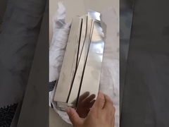 Display de folhas pequenas de aço inoxidável